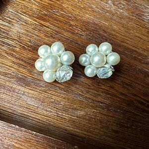Vintage Faux pearl and iridescent bead clip on earrings
